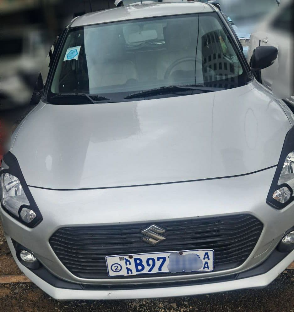 Suzuki Swift, photo 2 of 4