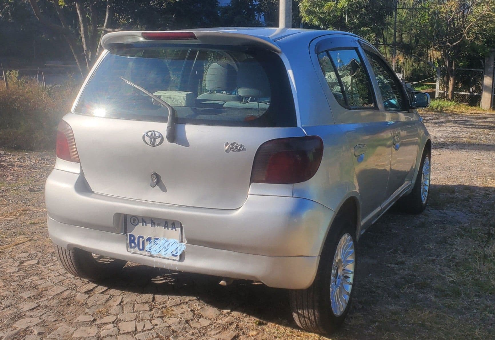 Toyota Vitz, photo 4 of 4