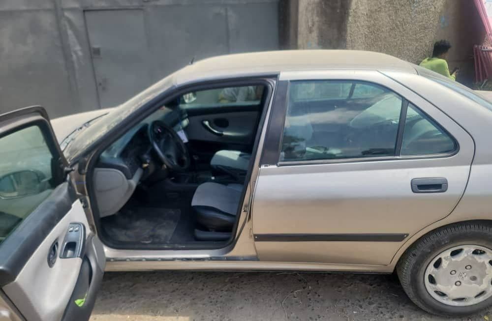 Peugeot 406