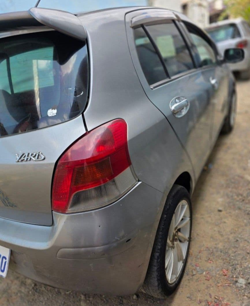 Toyota Yaris , photo 2 of 5