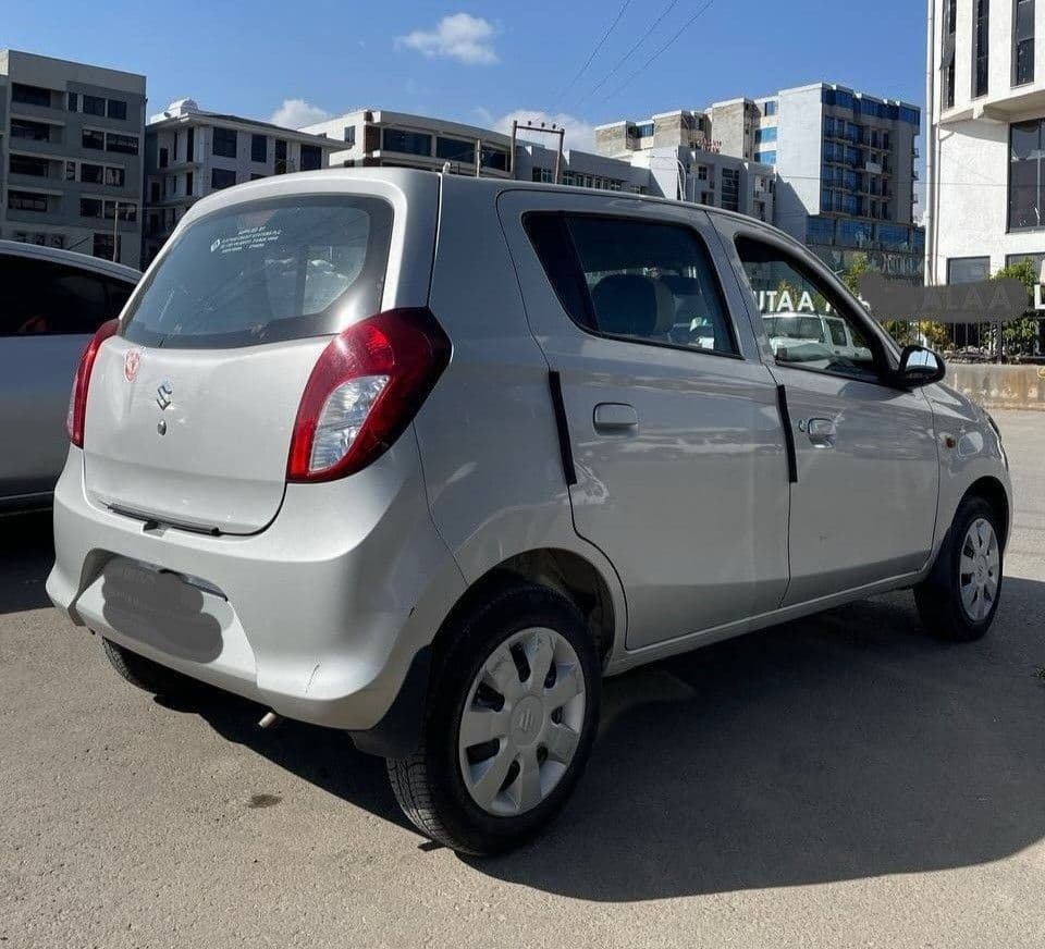 Suzuki Alto, photo 2 of 5