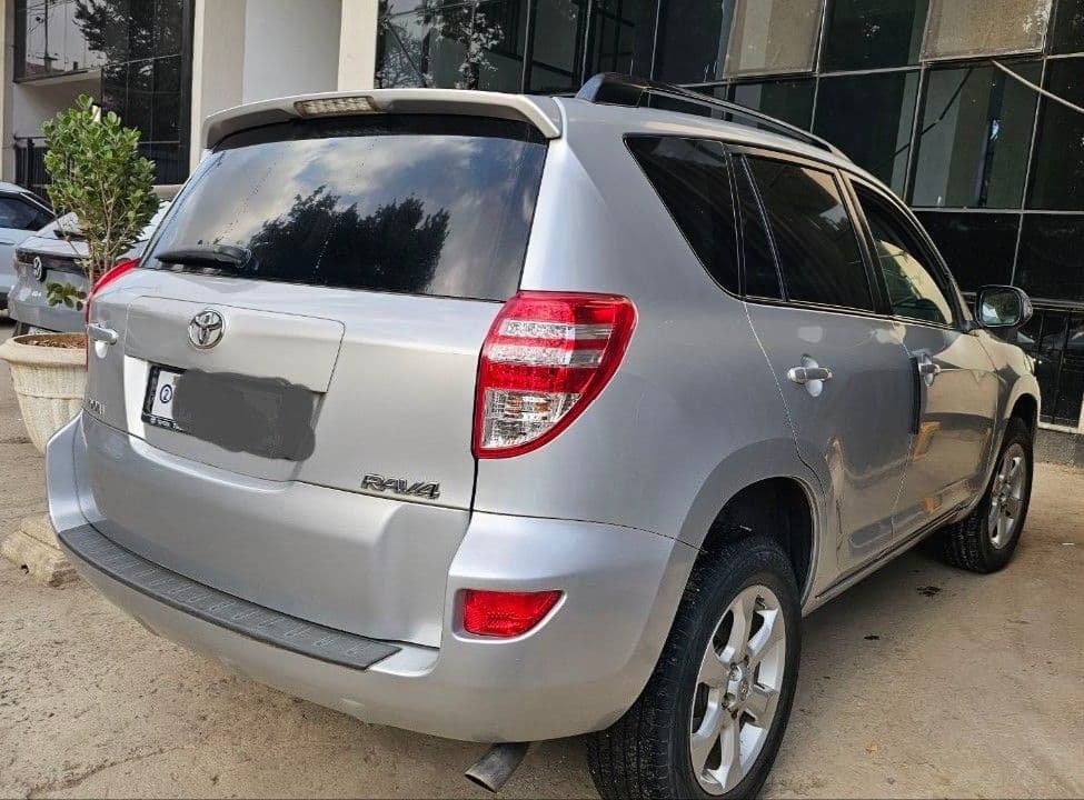 Toyota Rav4 (Europe), photo 2 of 6