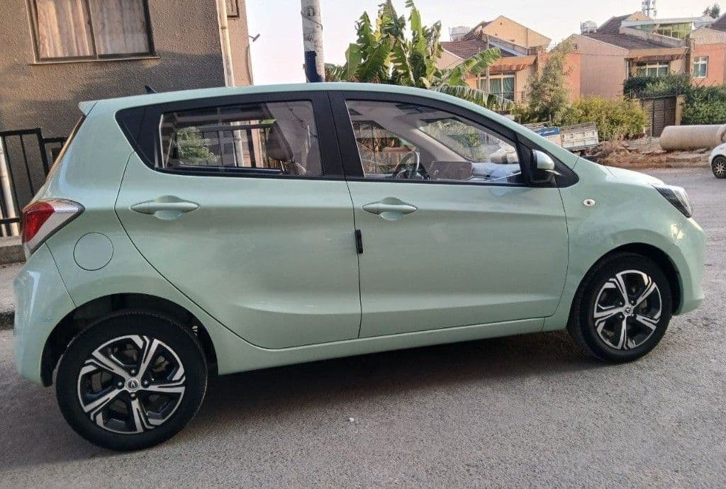Changan E star (EV), photo 2 of 6