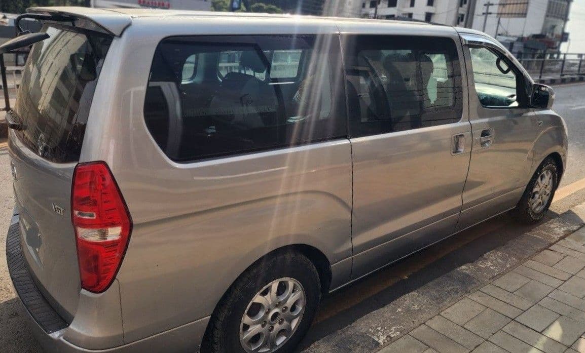 Hyundai Starex, photo 2 of 5