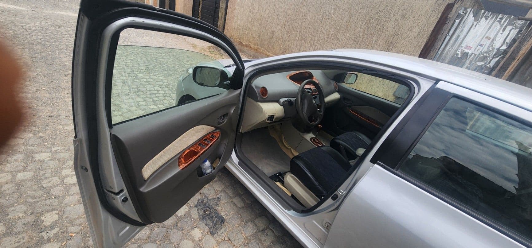 Toyota Belta 2010, photo 6 of 6