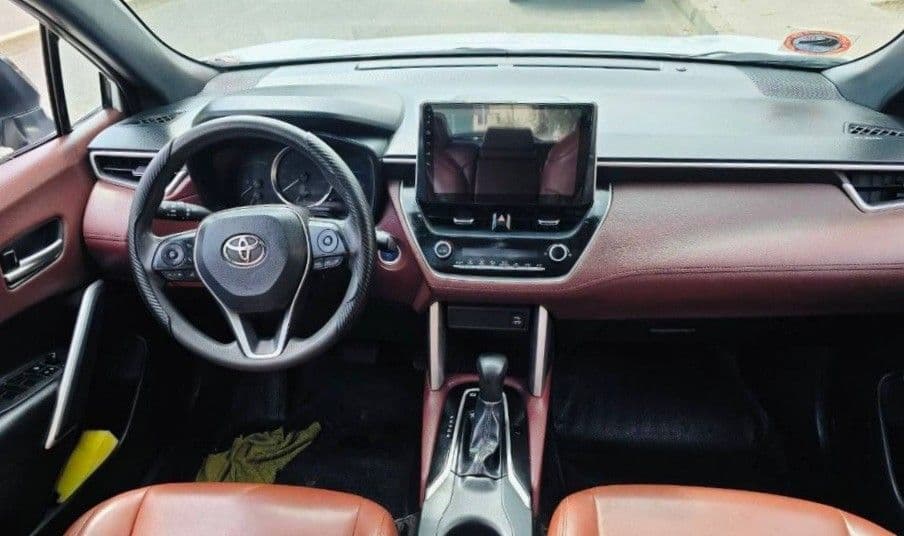 Toyota Corolla Cross (Hybrid), photo 3 of 4