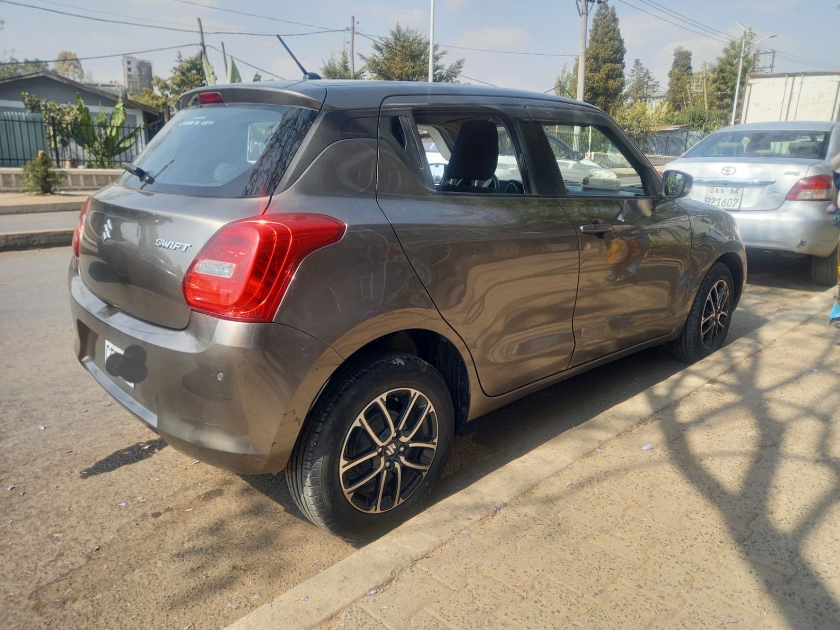 Suzuki Swift, photo 3 of 3