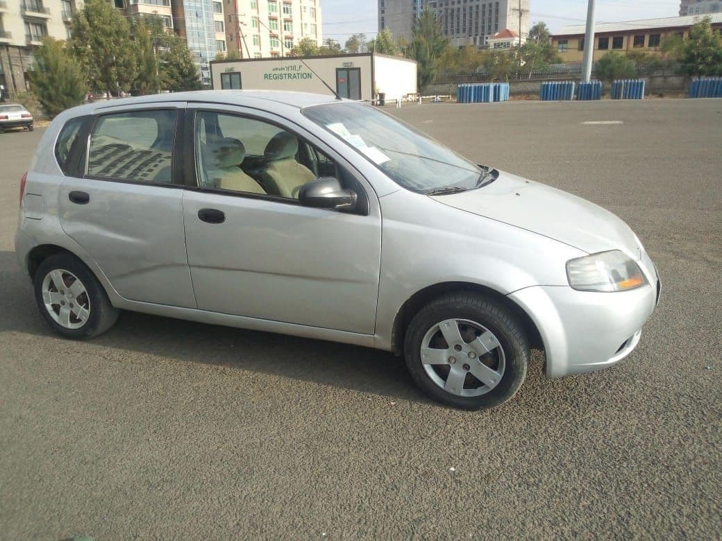 Chevrolet Aveo 2008, photo 2 of 3