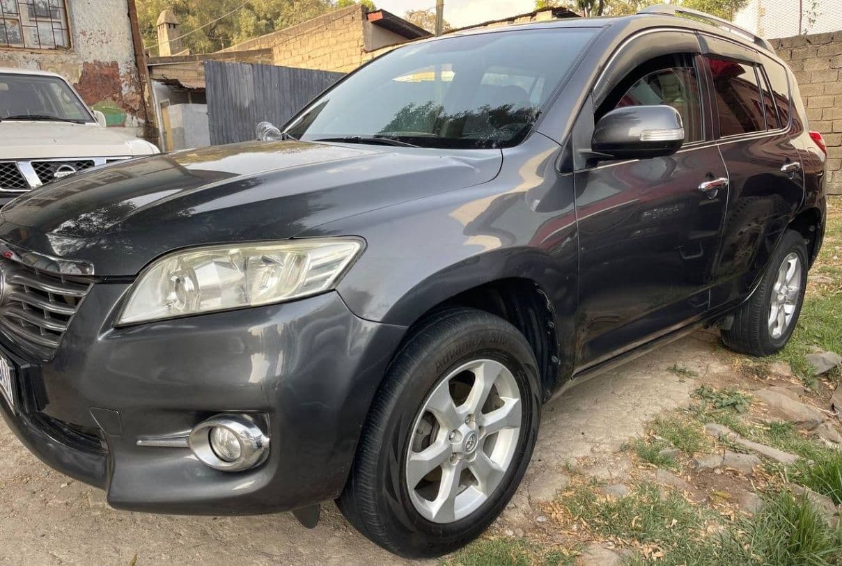 Toyota Rav4 ( Europe), photo 2 of 5