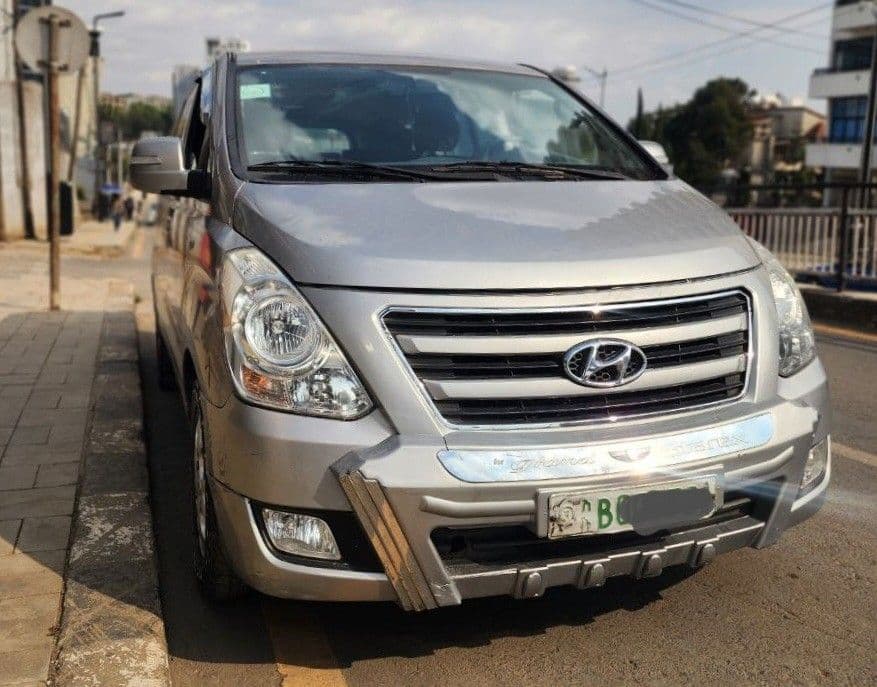 Hyundai Starex, photo 5 of 5