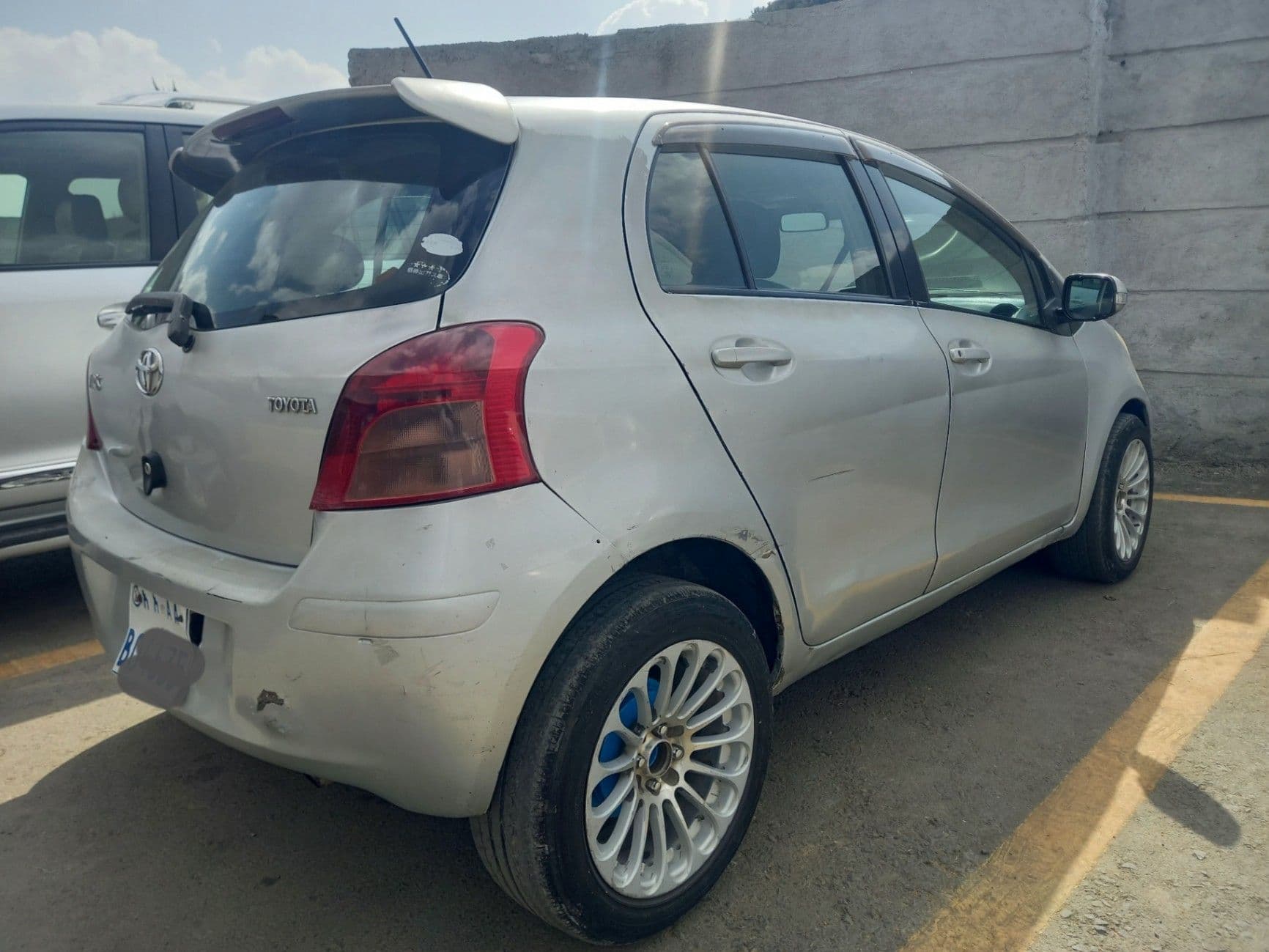 Toyota Yaris 2009, photo 2 of 5