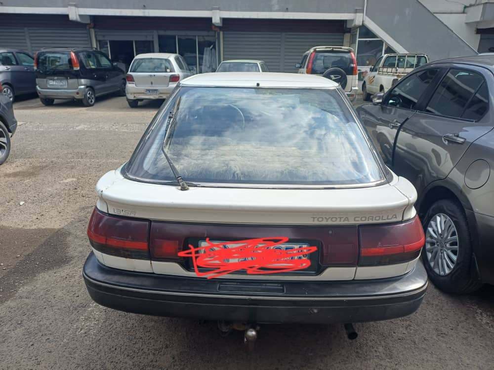Toyota Corolla 1990, photo 5 of 5