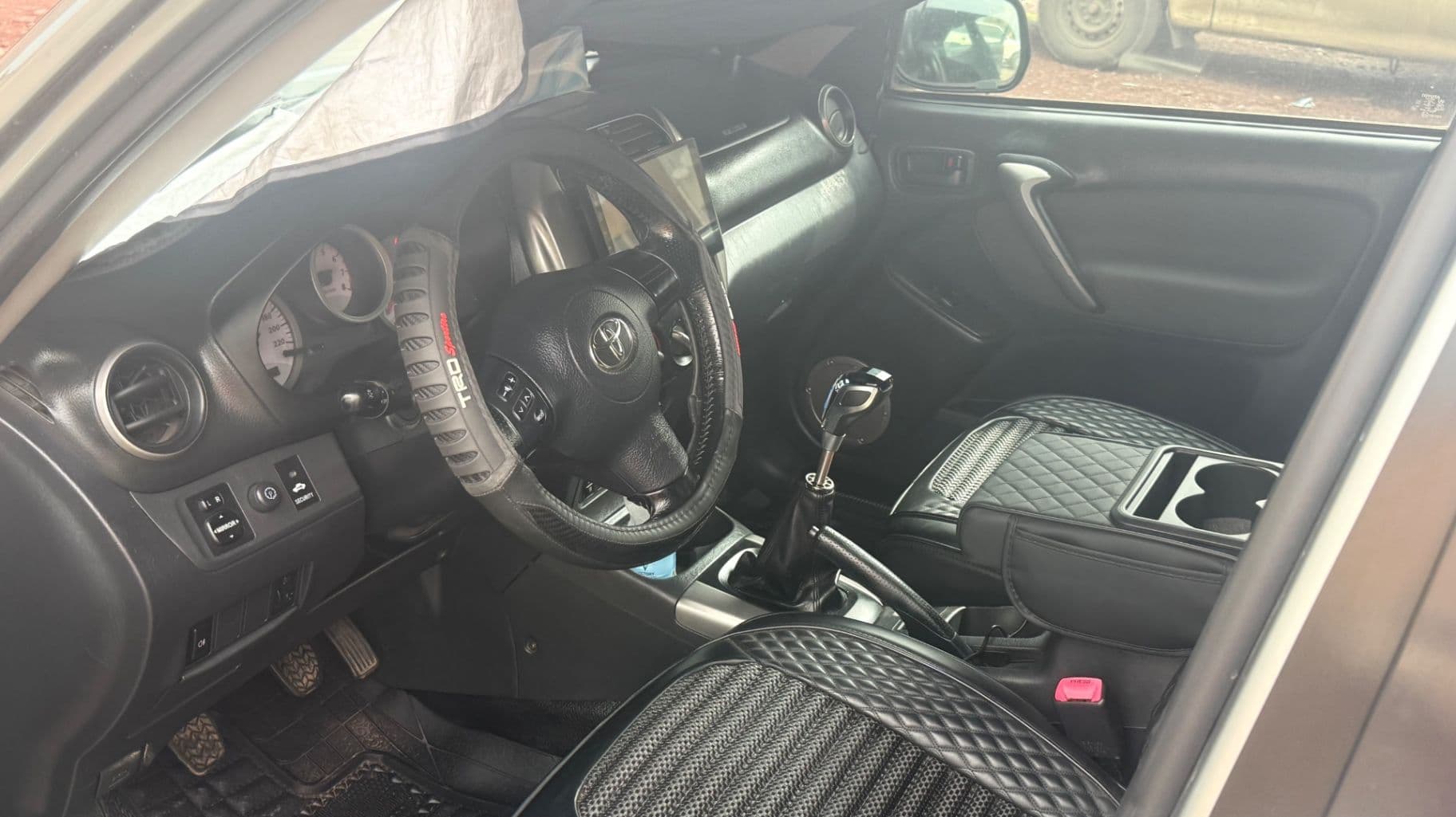 Toyota Rav 4 2005/11, photo 2 of 6