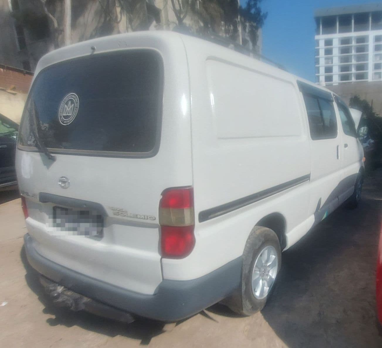  Toyota Dolphin,2LT,Automatic,half van,excellent condition!!, photo 3 of 4