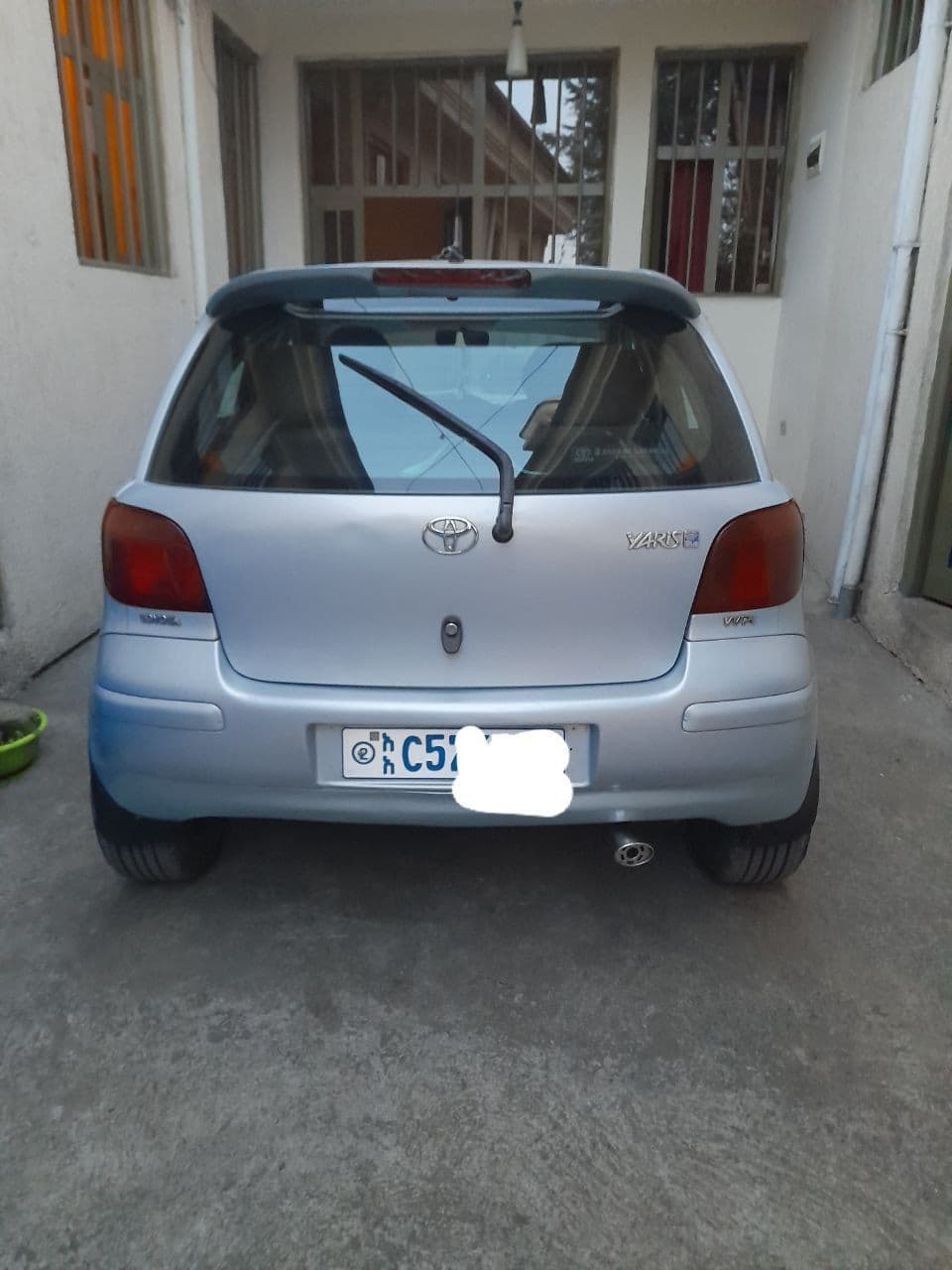 Toyota vitz yaris , photo 1 of 3