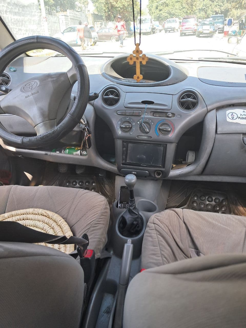 Toyota vitz 2001, photo 2 of 4