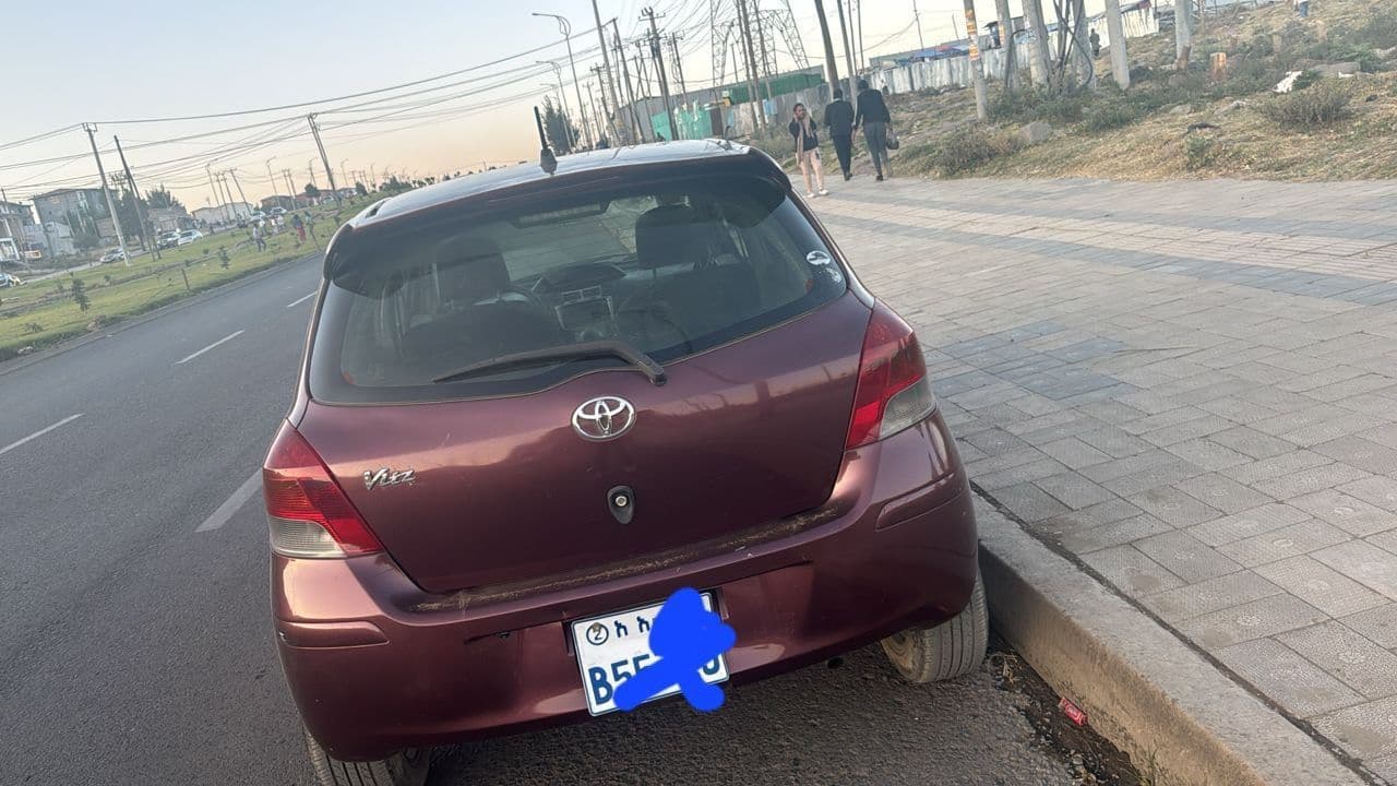 Toyota yaris 2010, photo 4 of 4