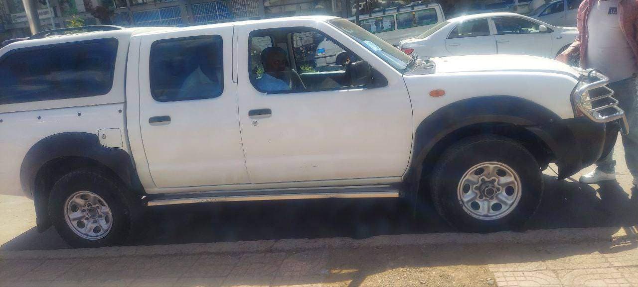 Nissan Double Cab 2008, photo 2 of 3