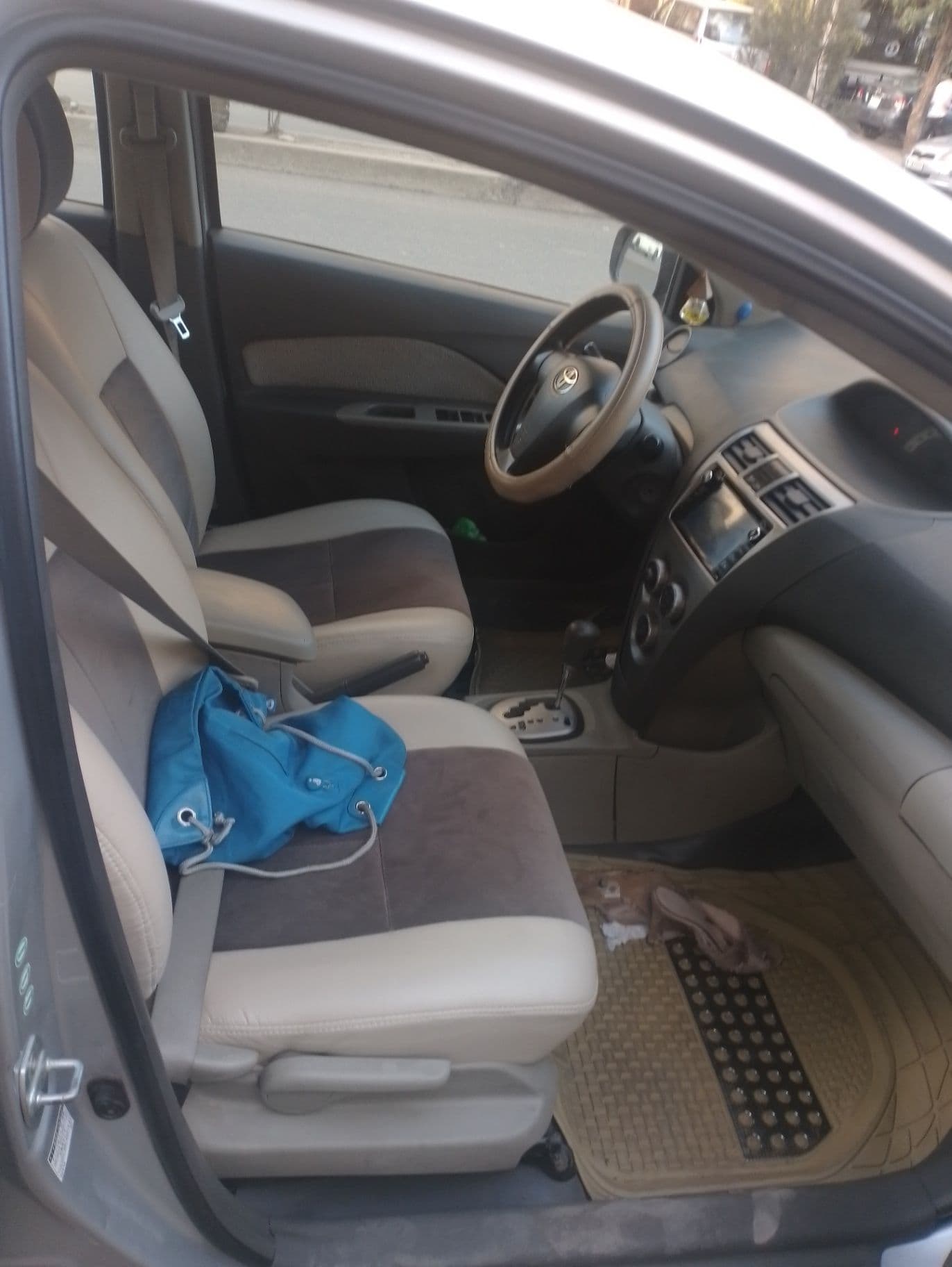 Toyota yaris Belta 2010 , photo 4 of 5
