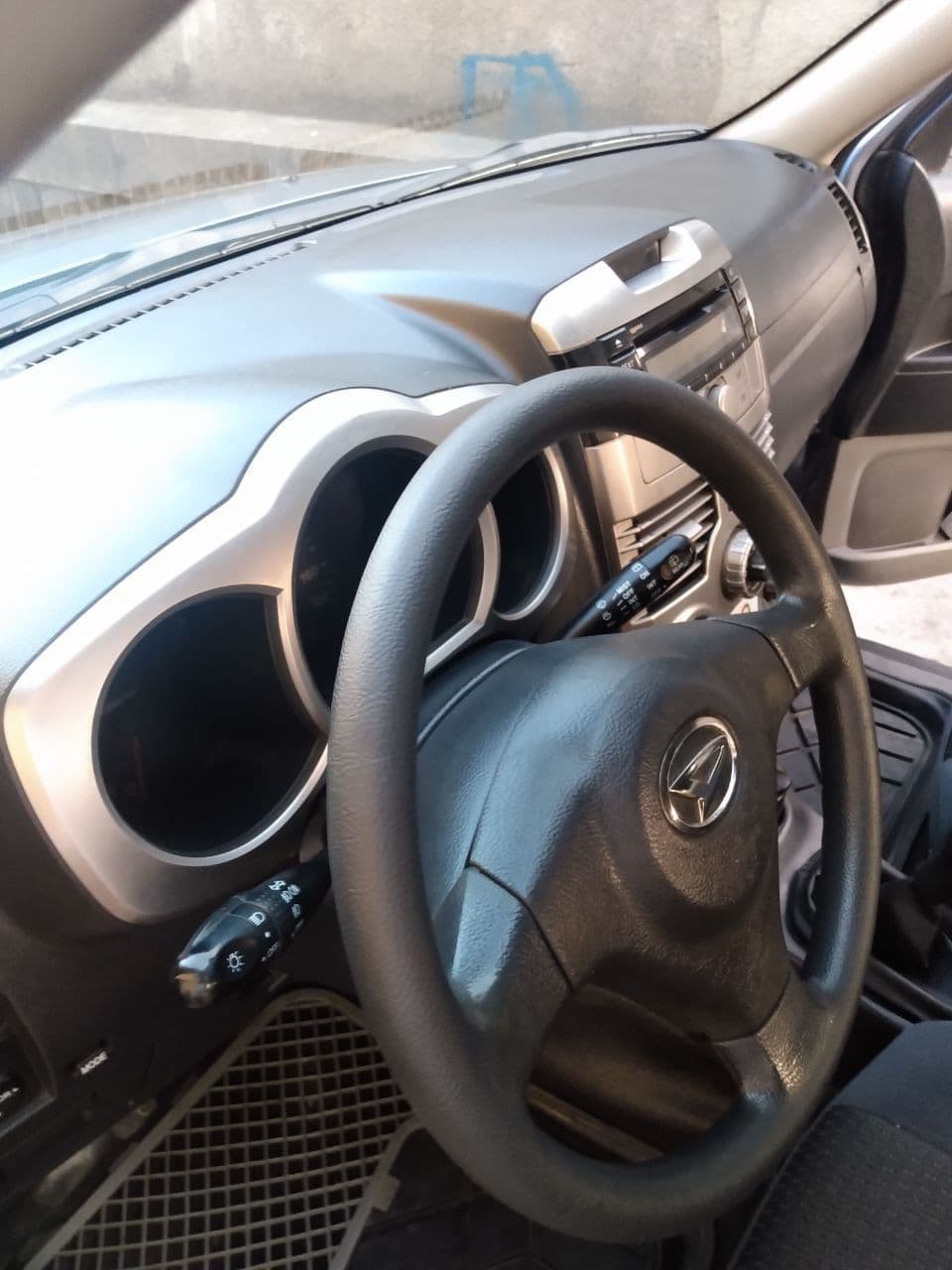 Daihatsu grand trios 2009, photo 3 of 6