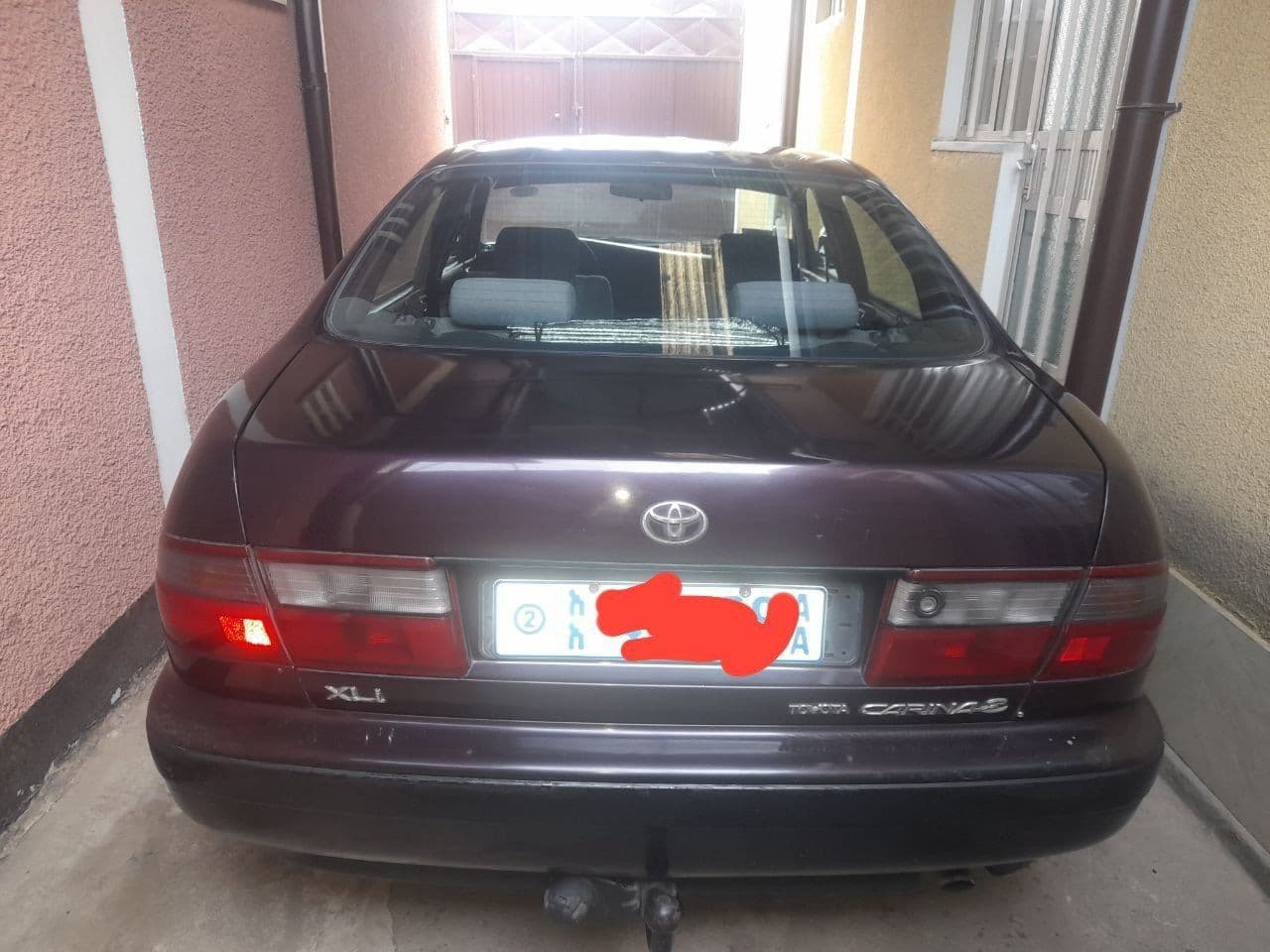 Toyota carina, photo 2 of 4