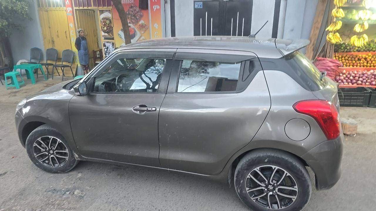 Suzuki swift , photo 4 of 4