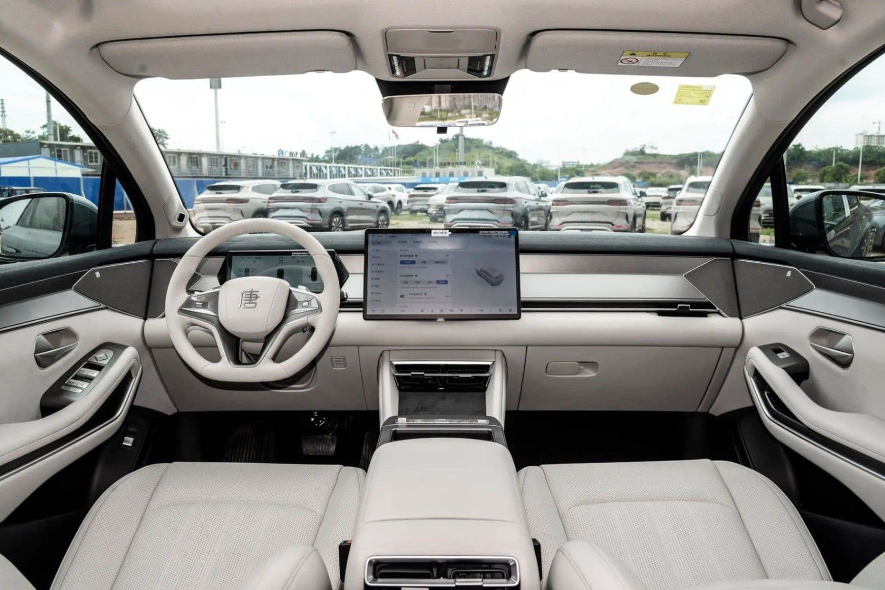 BYD 2025, photo 3 of 3