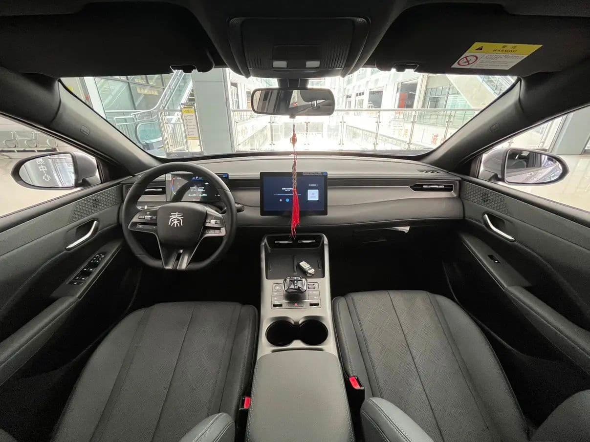 2025 BYD Qin plus, photo 3 of 4