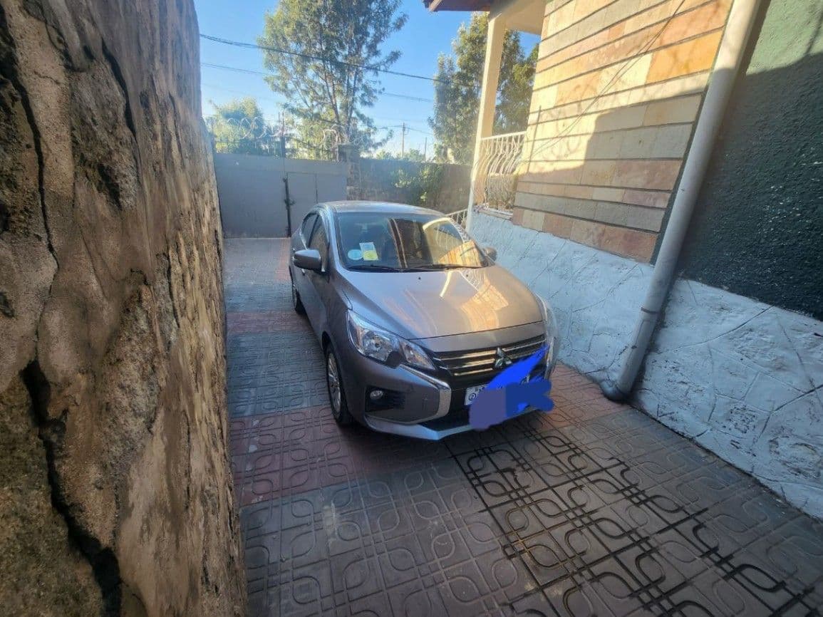 Mitsubishi Attrage 