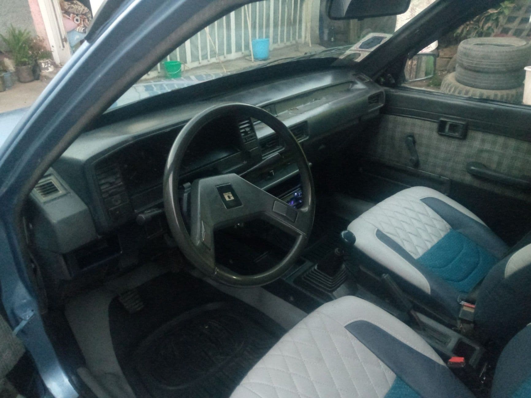 Toyota Corolla Compact DX, photo 2 of 6