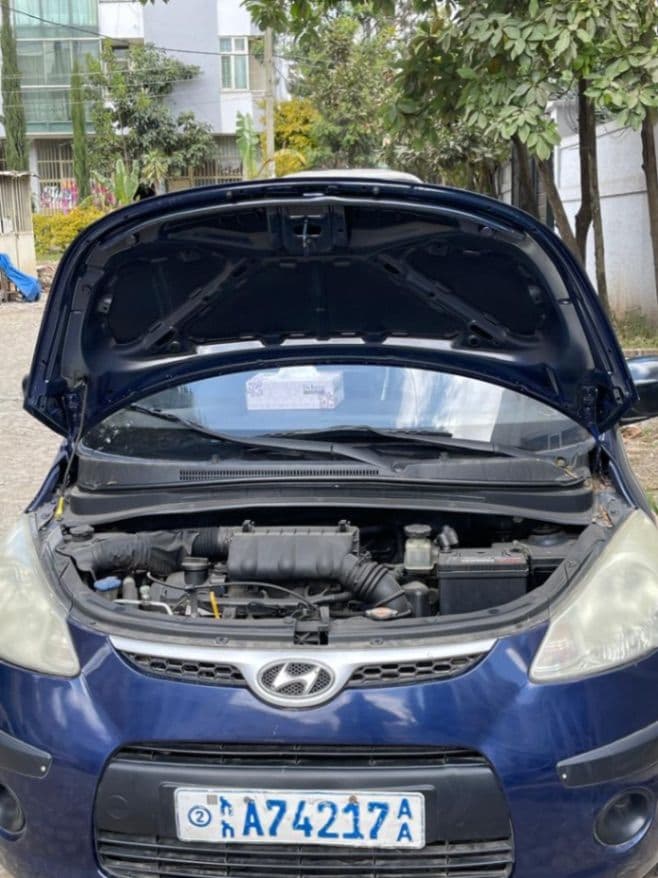 Hyundai I10 2010, photo 2 of 5