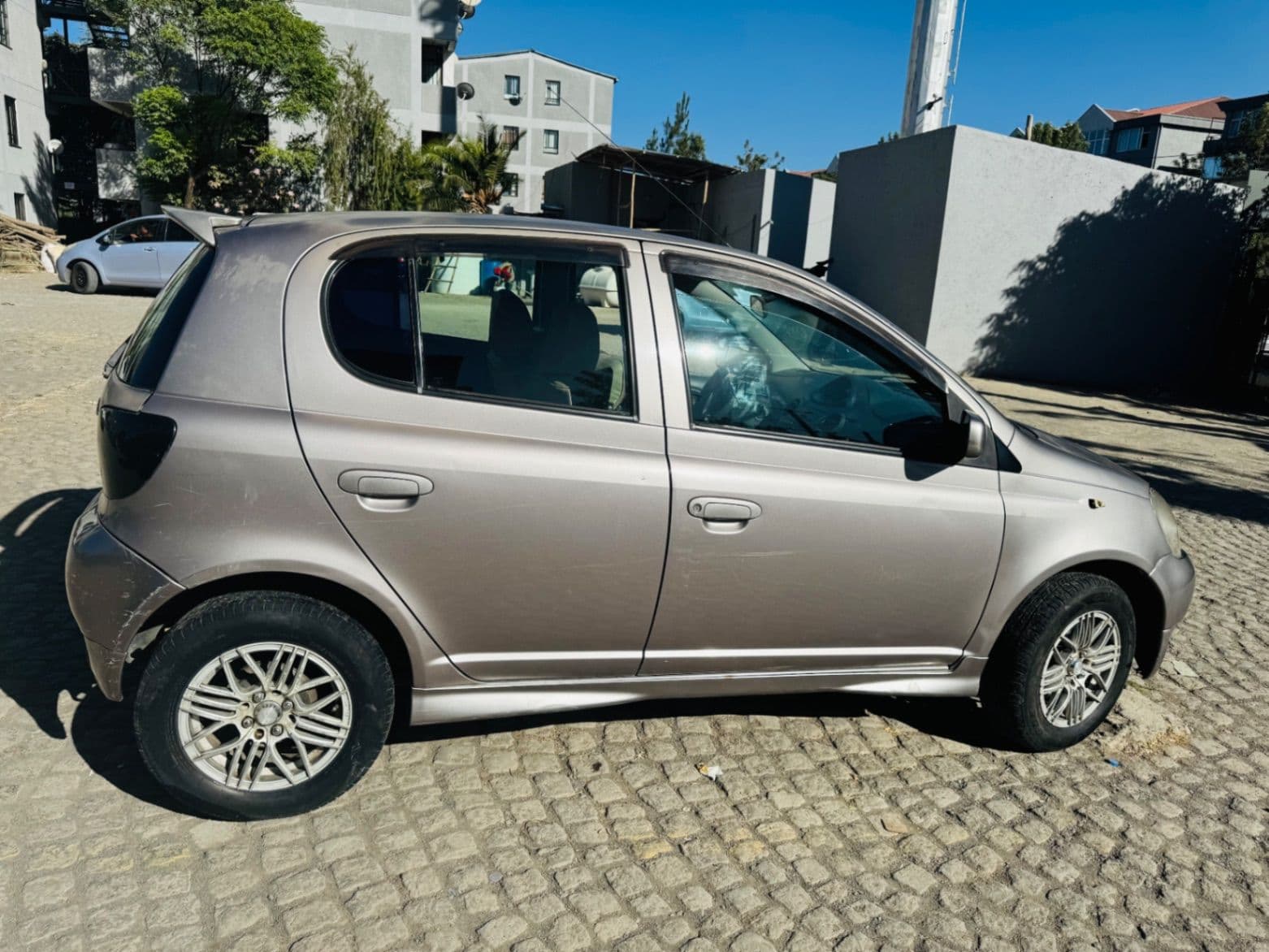 Toyota Vitz 2001 
