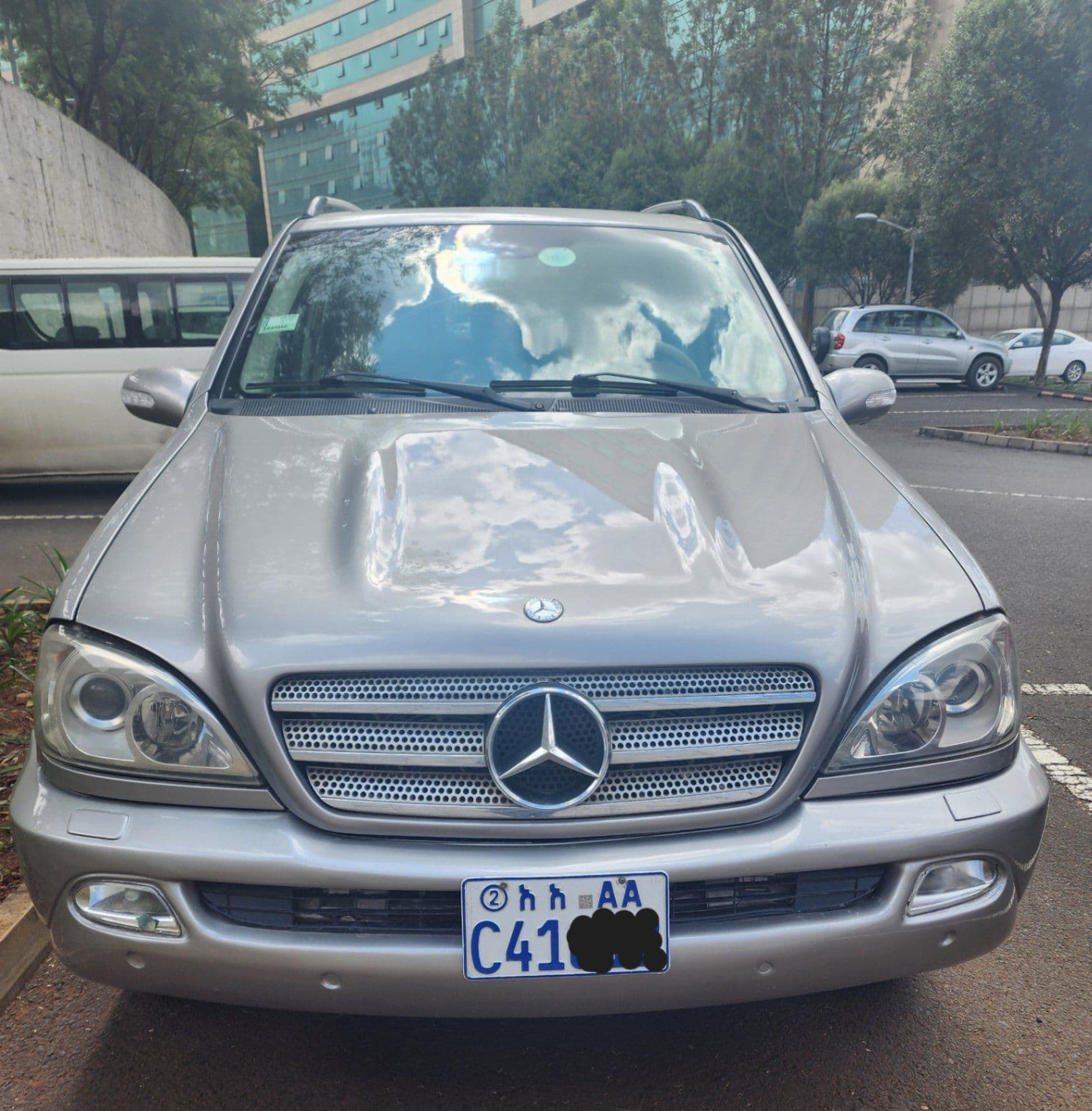 Mercedes Benz ML 350, photo 2 of 6