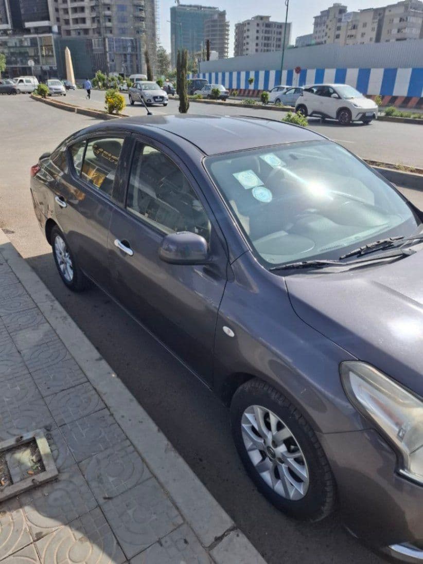 Nissan Almera 2016, photo 3 of 4