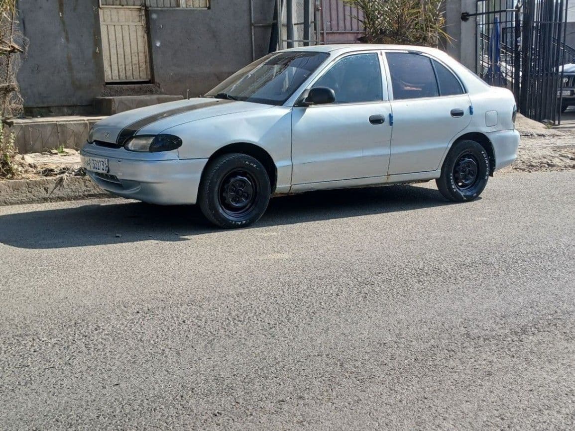 Hyundai accent 1996, photo 2 of 3