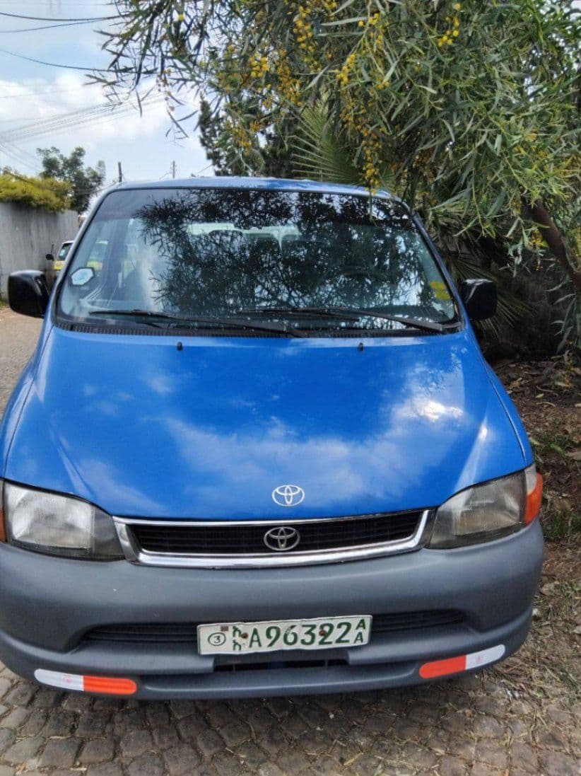 Toyota dolphin, photo 2 of 4