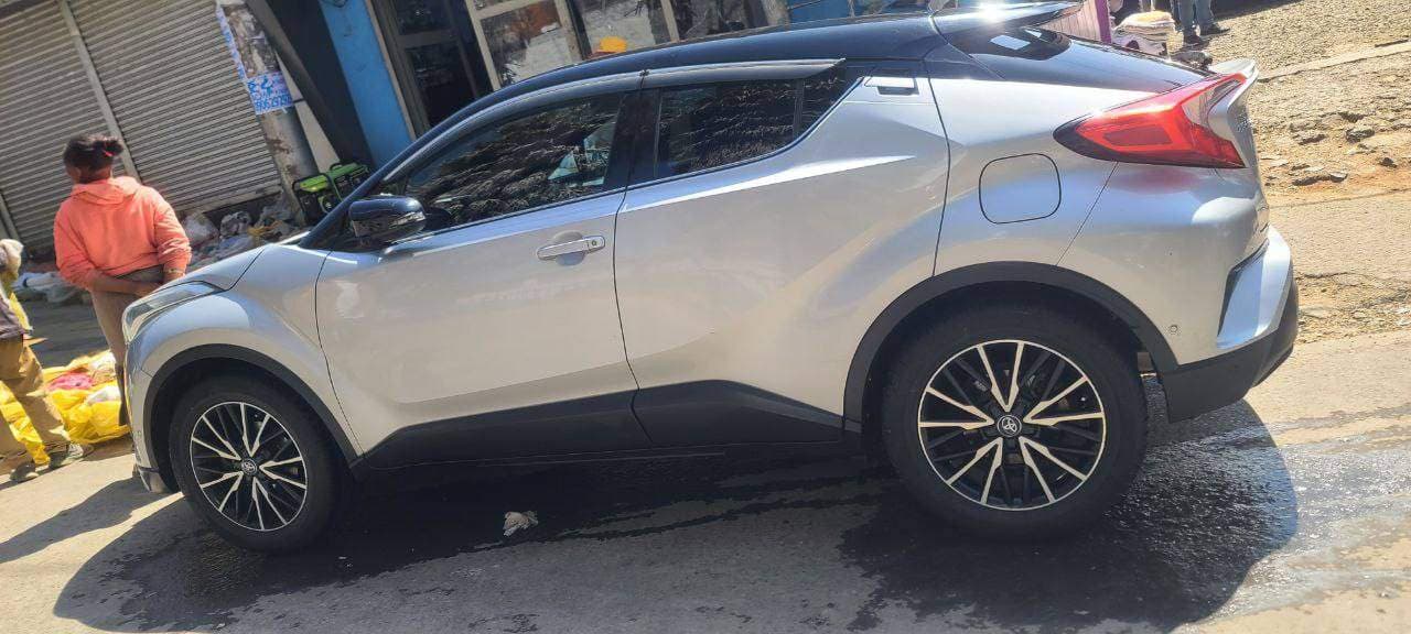 Toyota CHR 2018, photo 2 of 5