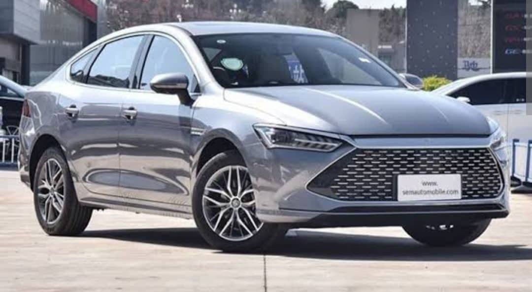 BYD QUEEN PLUS HYBRID 2025, photo 1 of 1