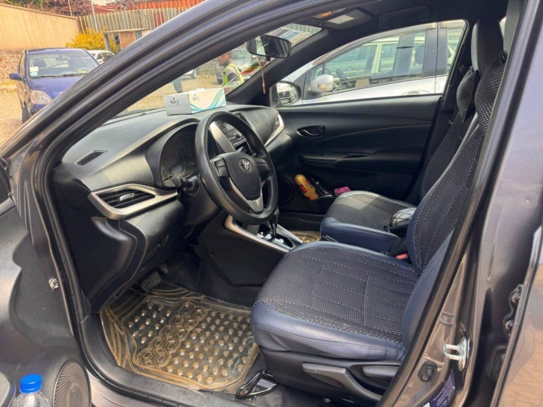 Toyota yaris 2020, photo 2 of 6