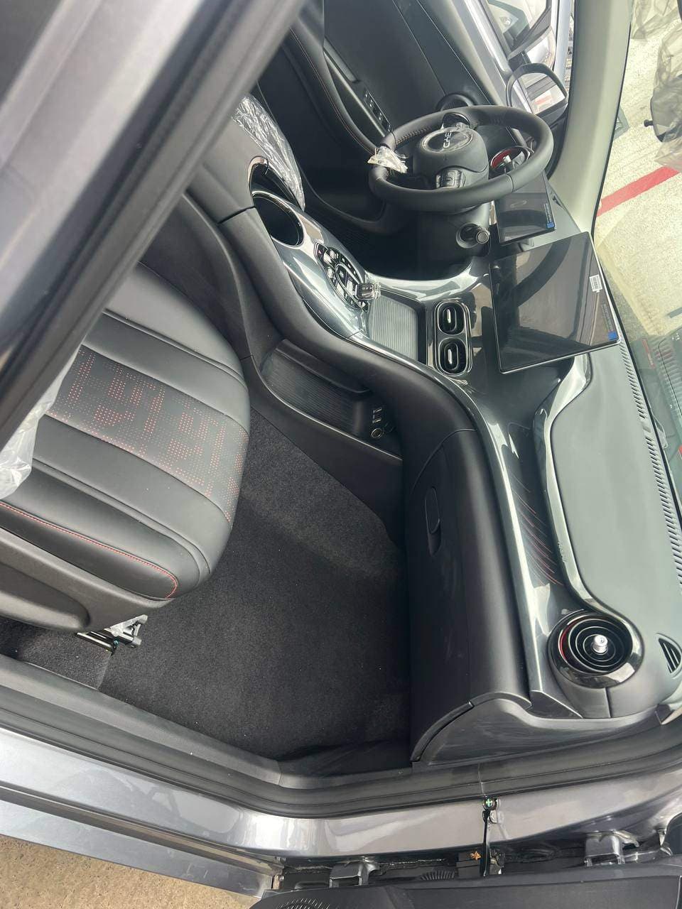 BYD E2, photo 2 of 5