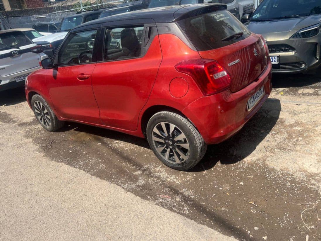 Suzuki swift , photo 1 of 4
