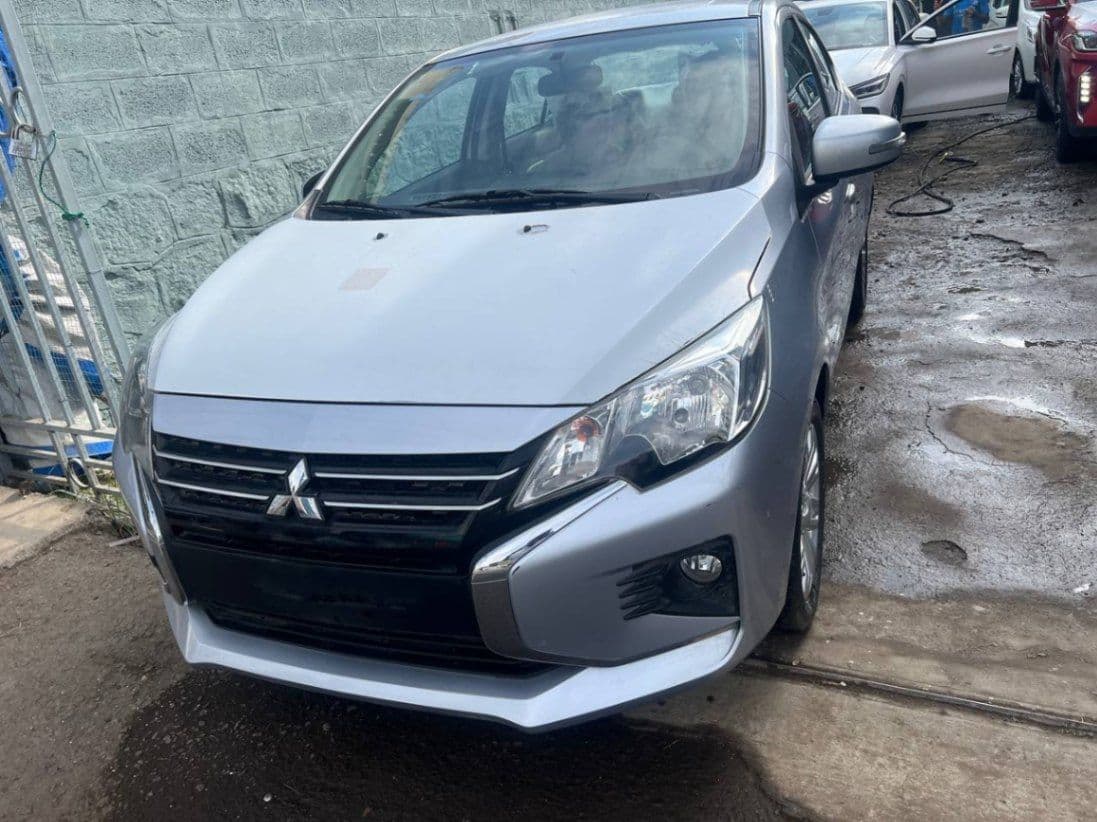 Mitsubishi attrage 