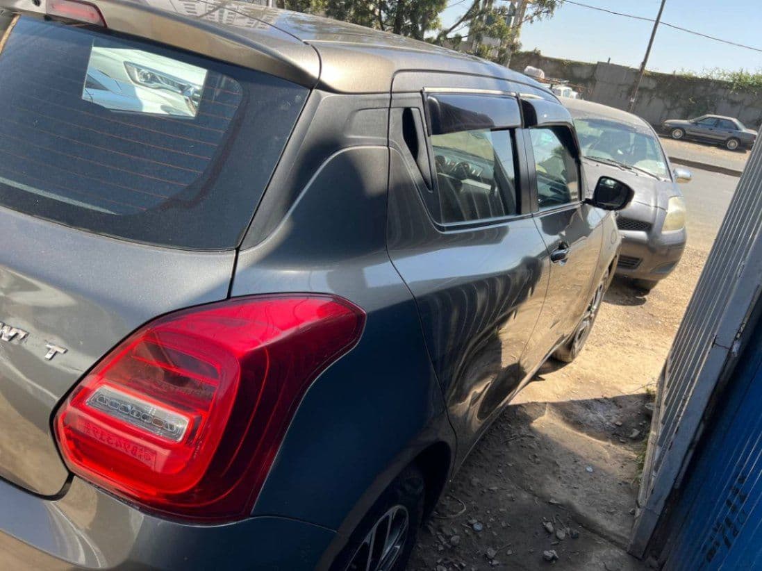 Suzuki swift 2022, photo 1 of 2