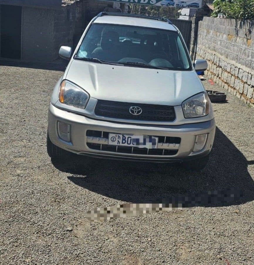 Toyota Rav4, photo 2 of 6