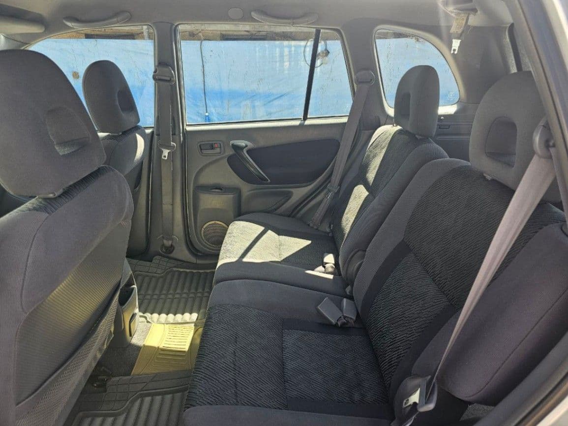 Toyota Rav4, photo 5 of 6