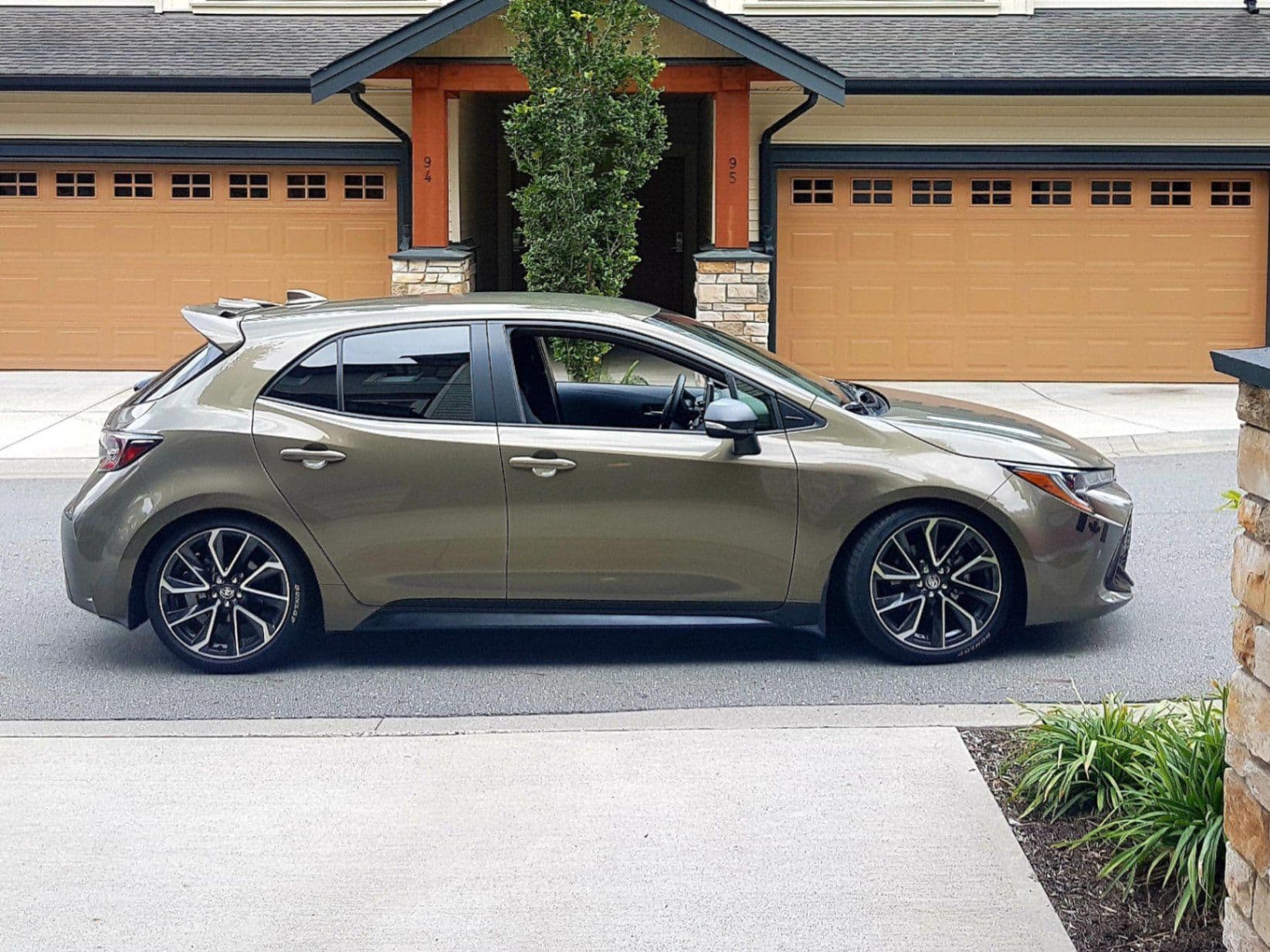 TOYOTA COROLLA 2020 HATCHBACK , photo 1 of 4