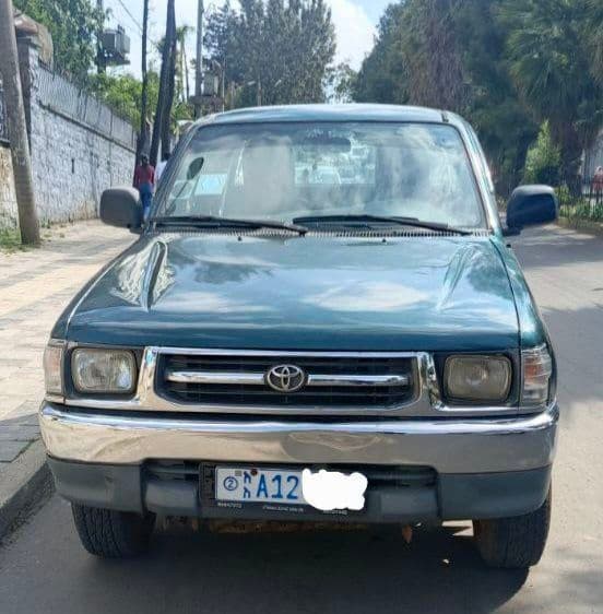 በቤት መኪና በቪትዝ፣ኮምፓክት፣ኮሮላ ቅያሪ ይቻላል Toyota 2lt 2000 model, photo 3 of 4