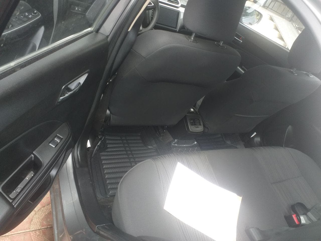 Suzuki Dzire, photo 3 of 4