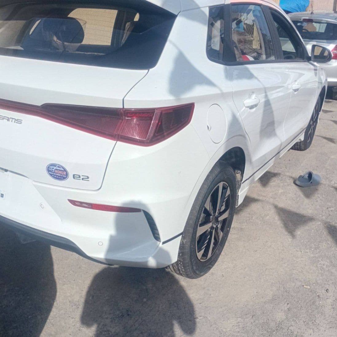 BYD E2, photo 2 of 4