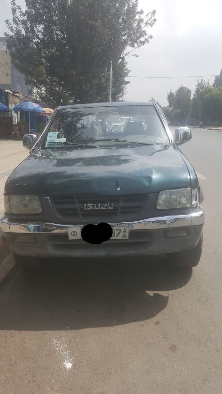 Isuzu Pickup , photo 2 of 3